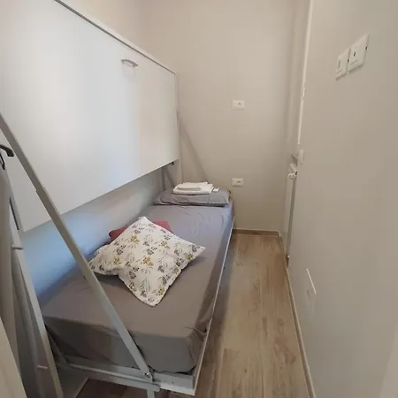 De Amicis Apartment