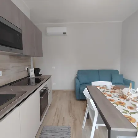 De Amicis Apartment *